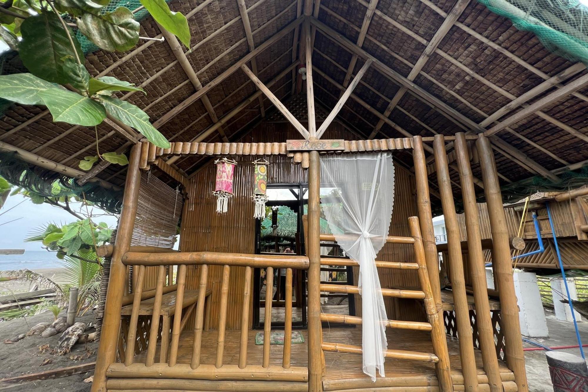 Lover'S Point Beach Front Resort Lian Exterior foto